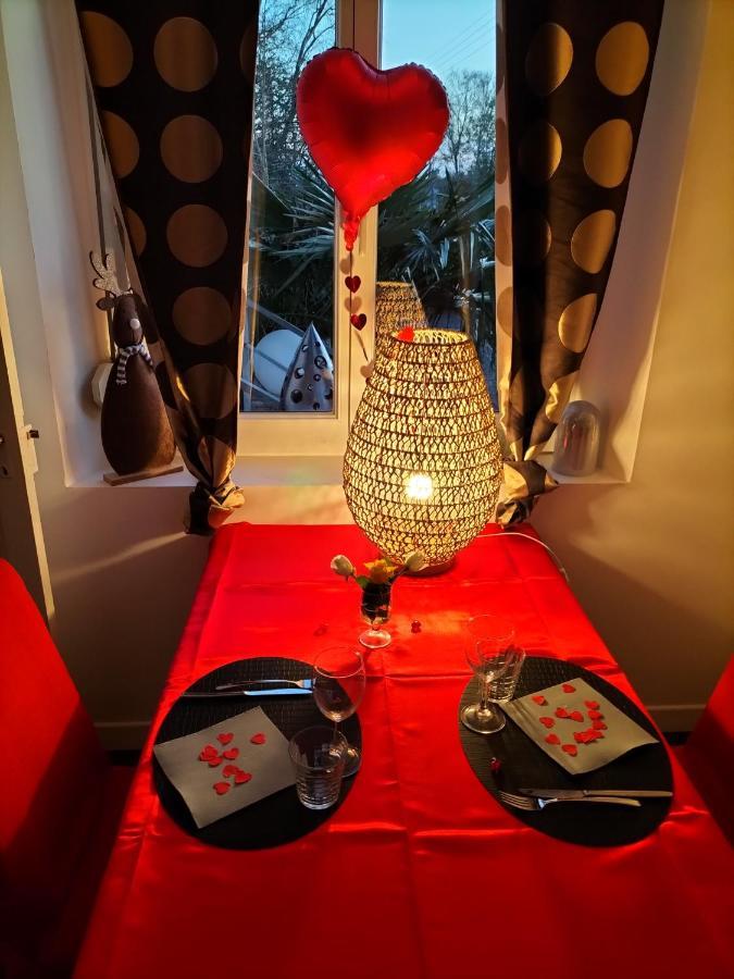 Le 6.3 Resto Home B&B Port-en-Bessin-Huppain Esterno foto