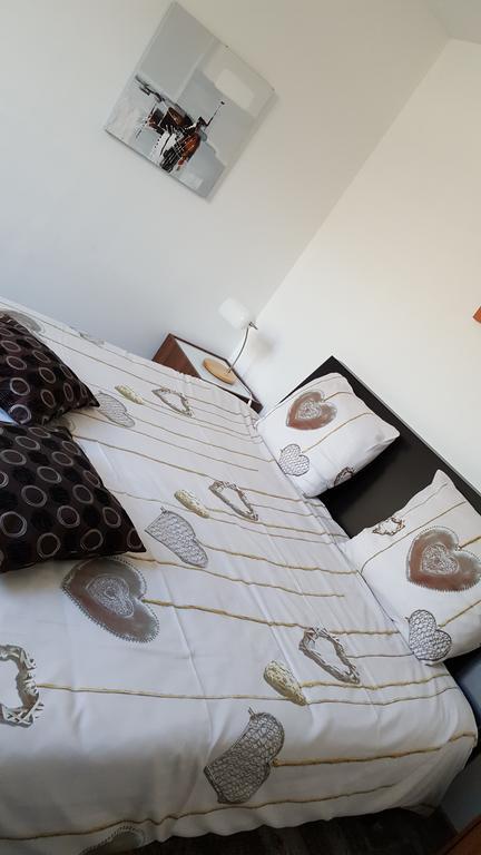 Le 6.3 Resto Home B&B Port-en-Bessin-Huppain Esterno foto